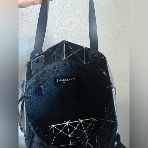 Bao Bao Issey Miyake Lucent Supernova Tote - Picture 5 of 6